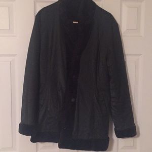 Size XL black reversible jacket!